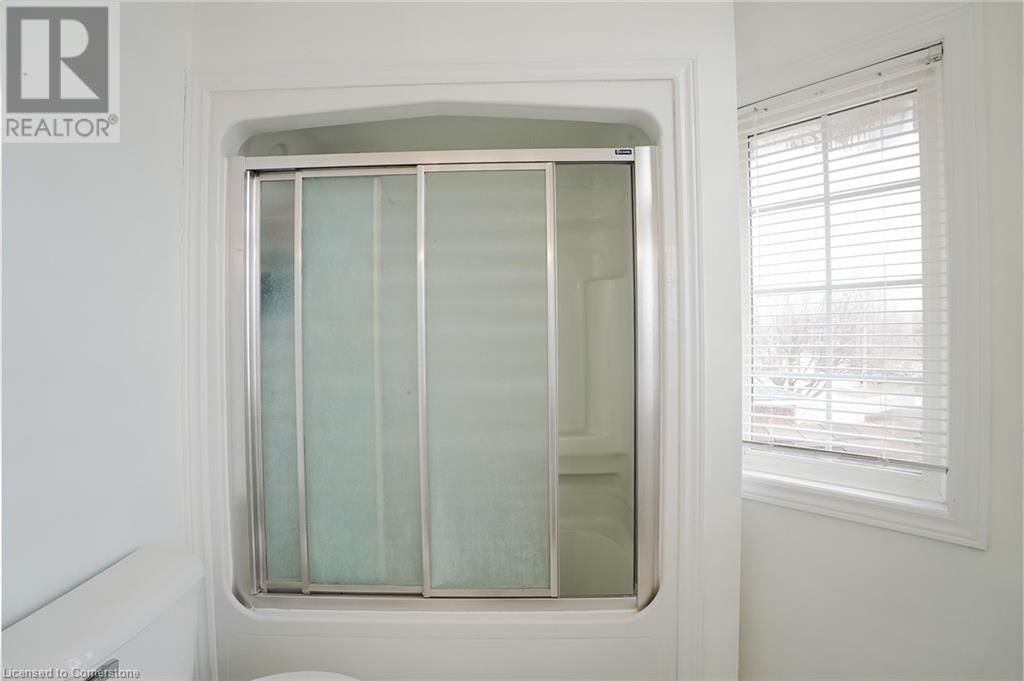 76 COUNTRY CLUB DRIVE Image 37