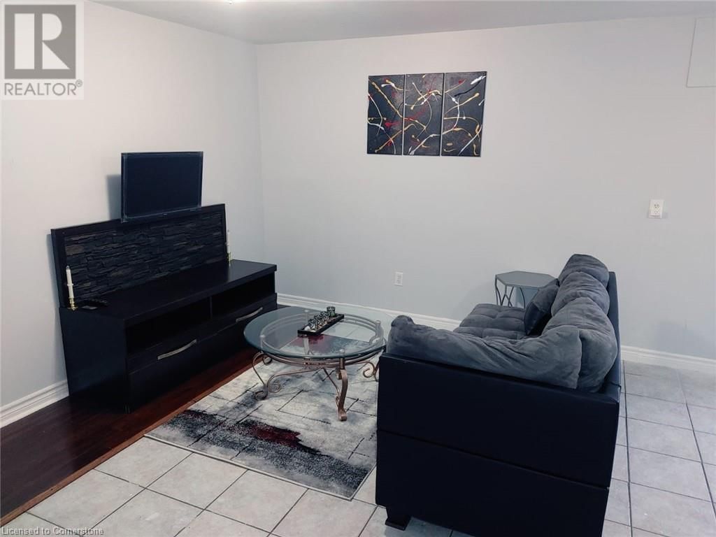 76 COUNTRY CLUB DRIVE Image 46