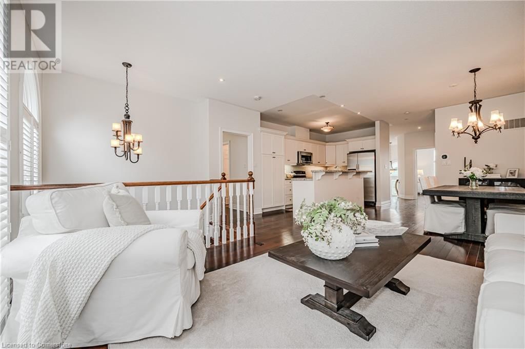2946 SINGLETON COMMON Image 4