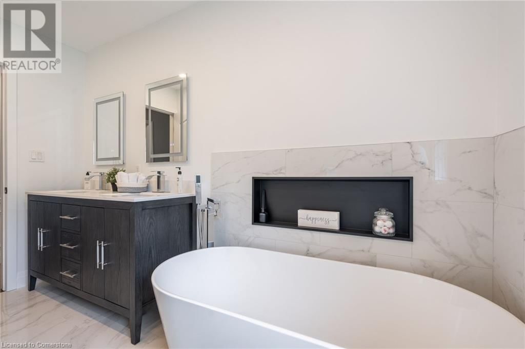 13 WOODEND DRIVE Image 26