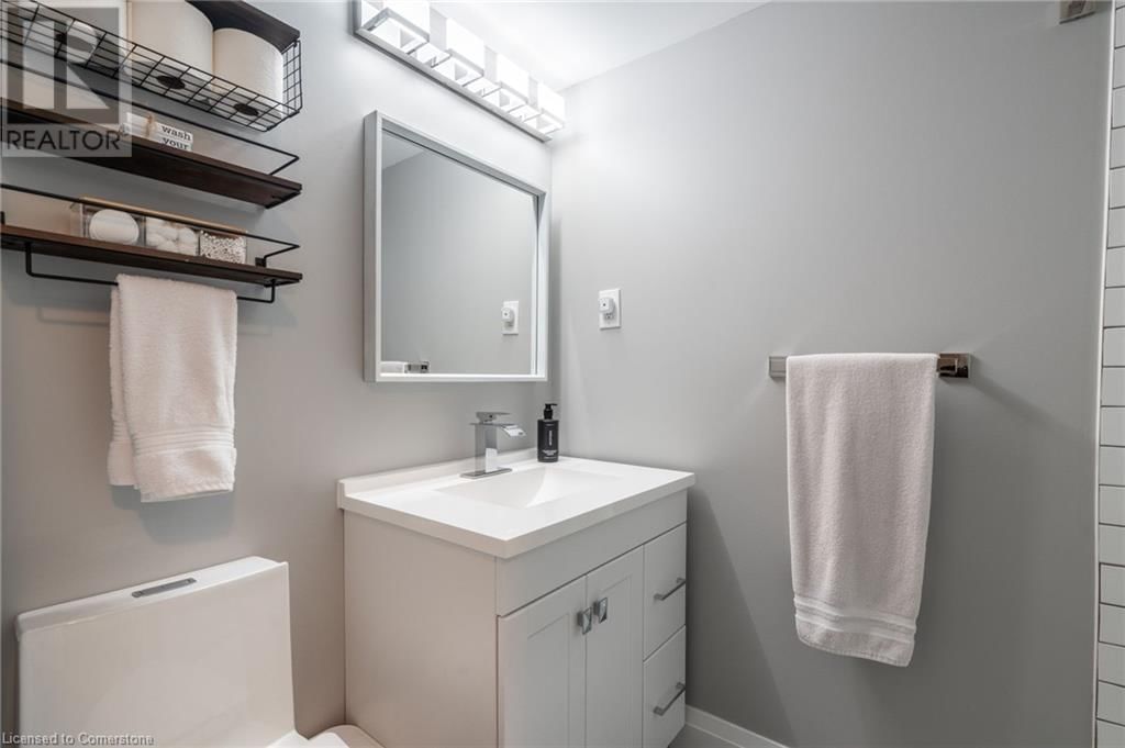 13 WOODEND DRIVE Image 37