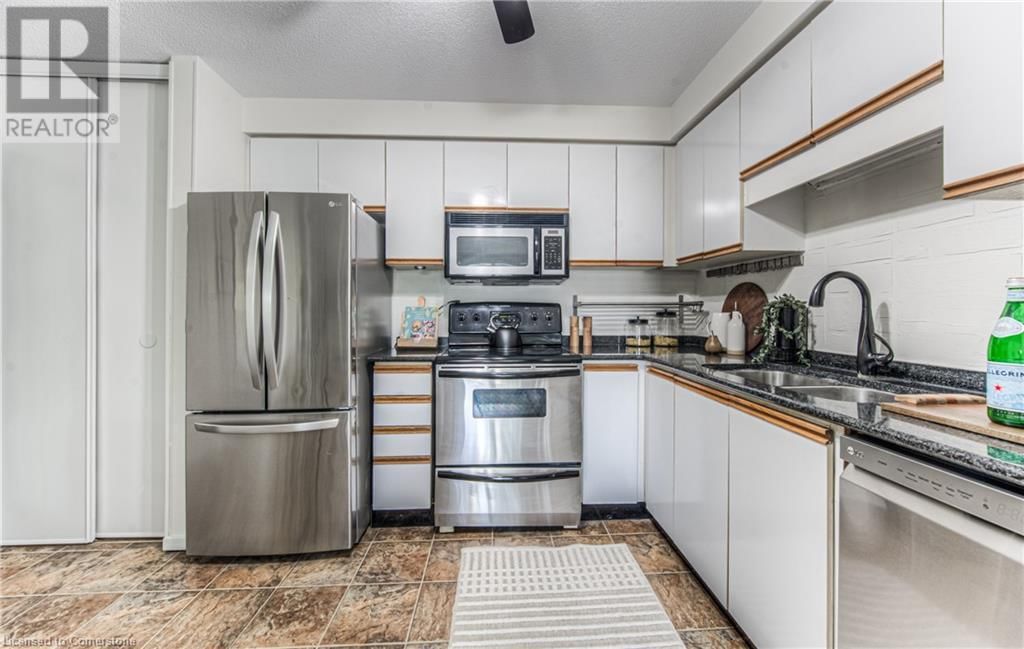9 - 331 NORTHLAKE DRIVE Image 11