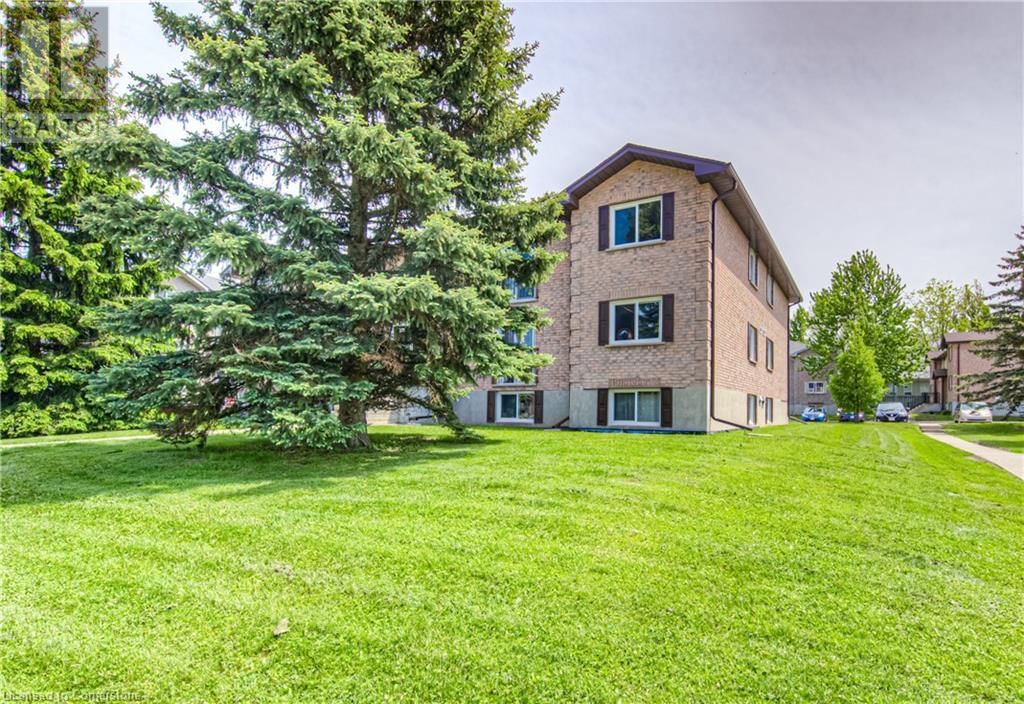 9 - 331 NORTHLAKE DRIVE Image 2