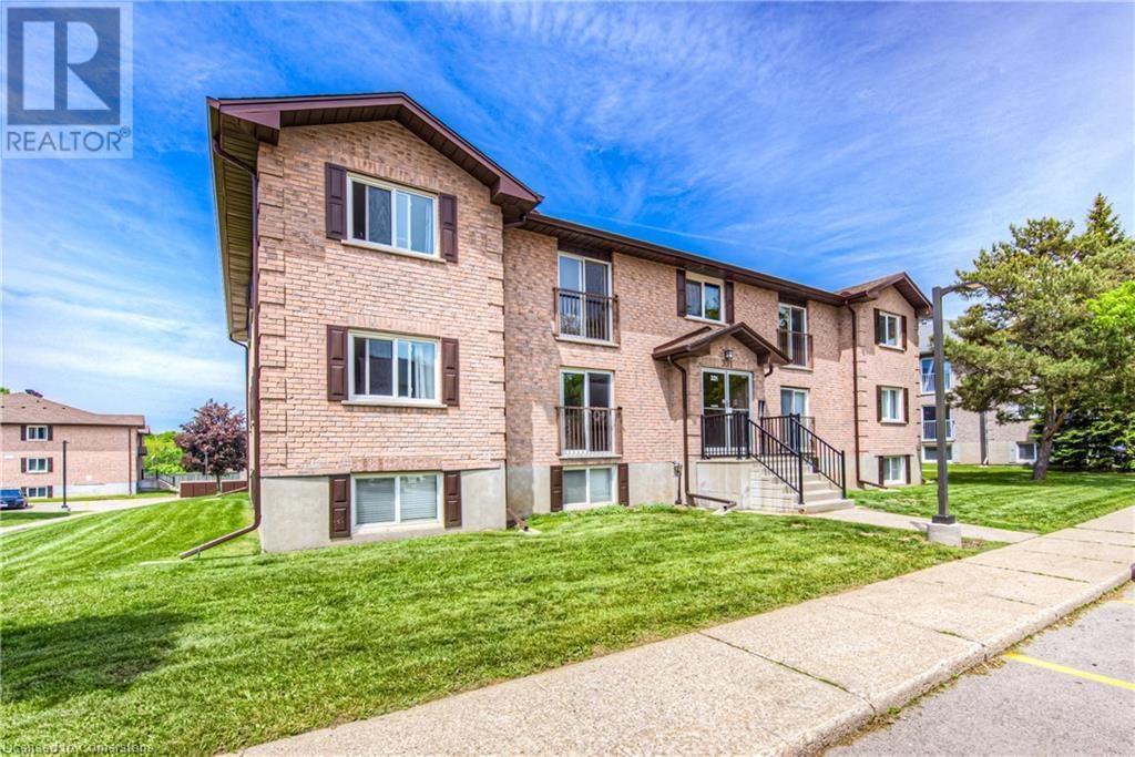 9 - 331 NORTHLAKE DRIVE Image 5