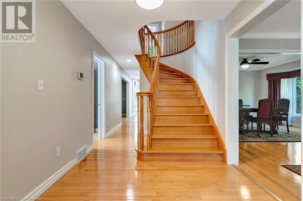 10 HUNTINGWOOD COURT Image 17