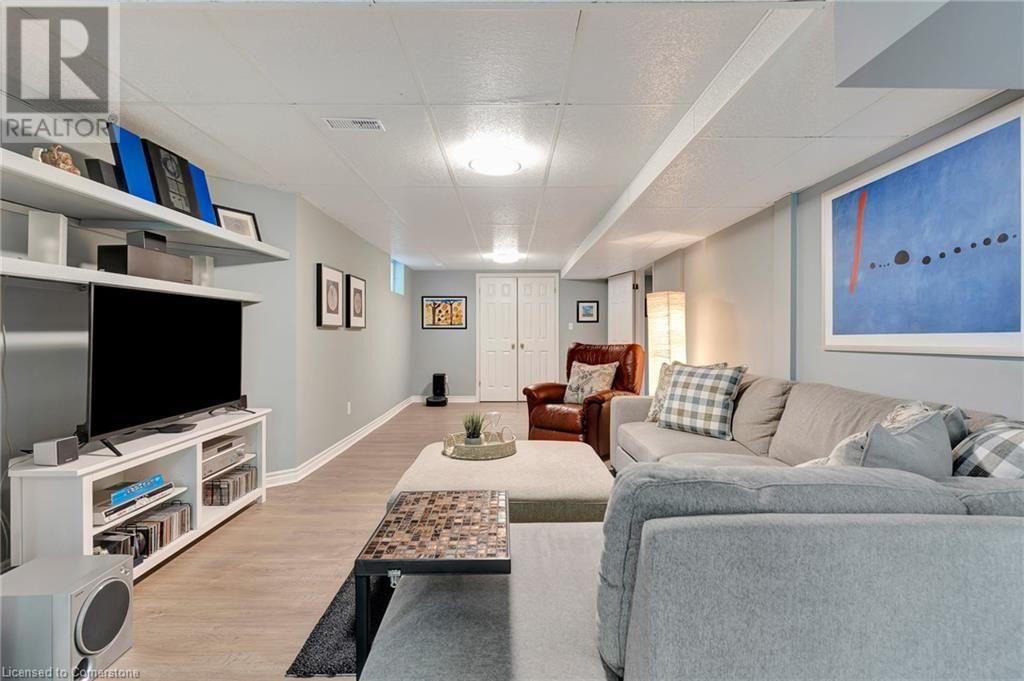 10 HUNTINGWOOD COURT Image 30