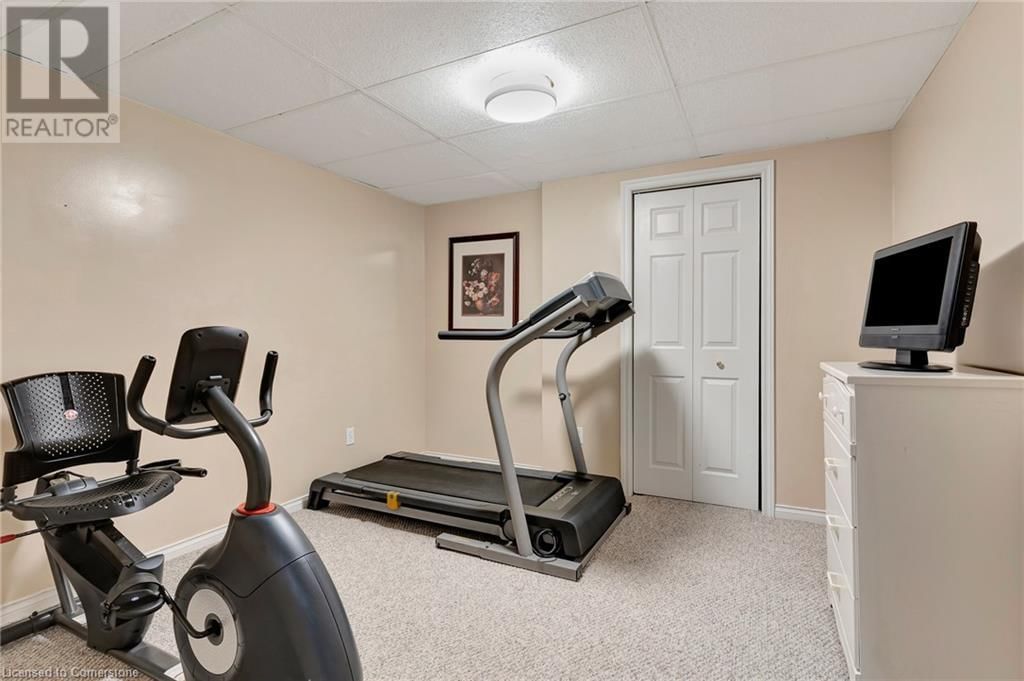 10 HUNTINGWOOD COURT Image 33