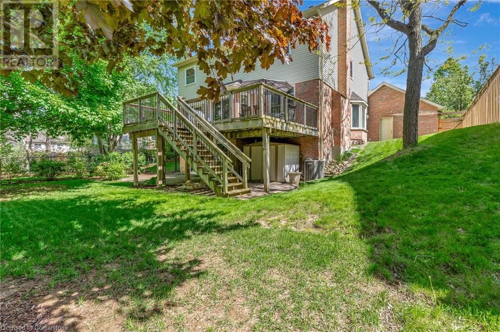 10 HUNTINGWOOD COURT Image 38