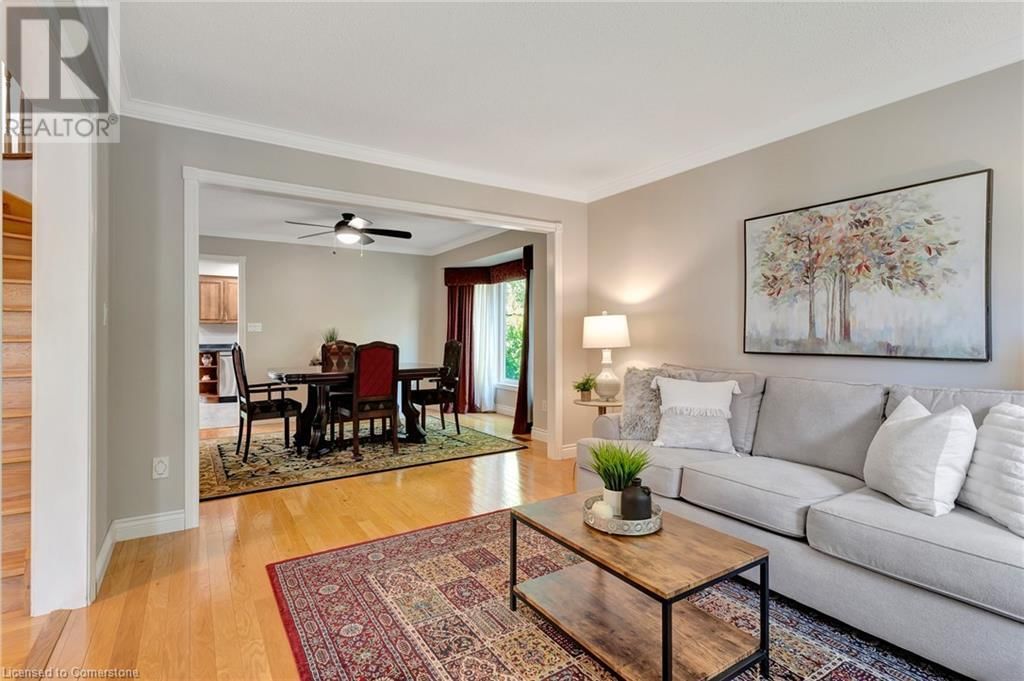 10 HUNTINGWOOD COURT Image 5
