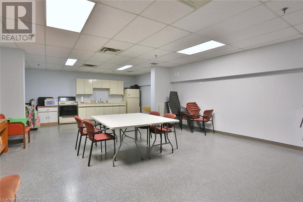 205 - 3267 KING STREET EAST Image 34