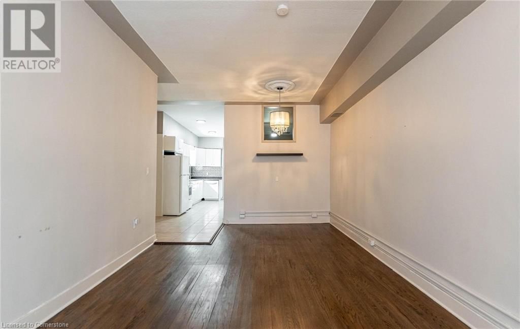 2 - 4993 KING STREET Image 10