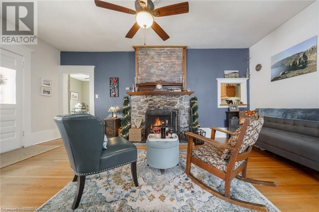 284 COLBORNE STREET NORTH Image 36