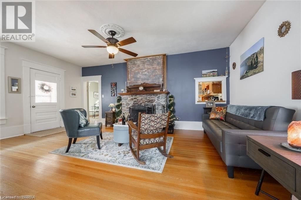 284 COLBORNE STREET NORTH Image 37