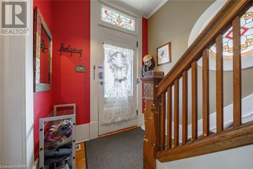 284 COLBORNE STREET NORTH Image 41