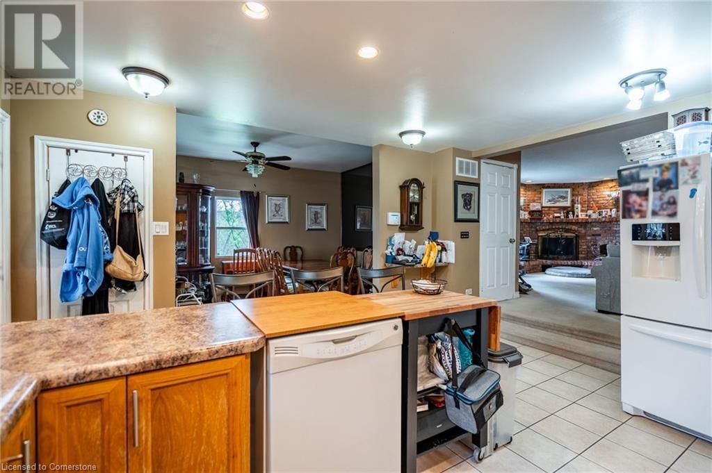 12 ROSSMORE AVENUE Image 13