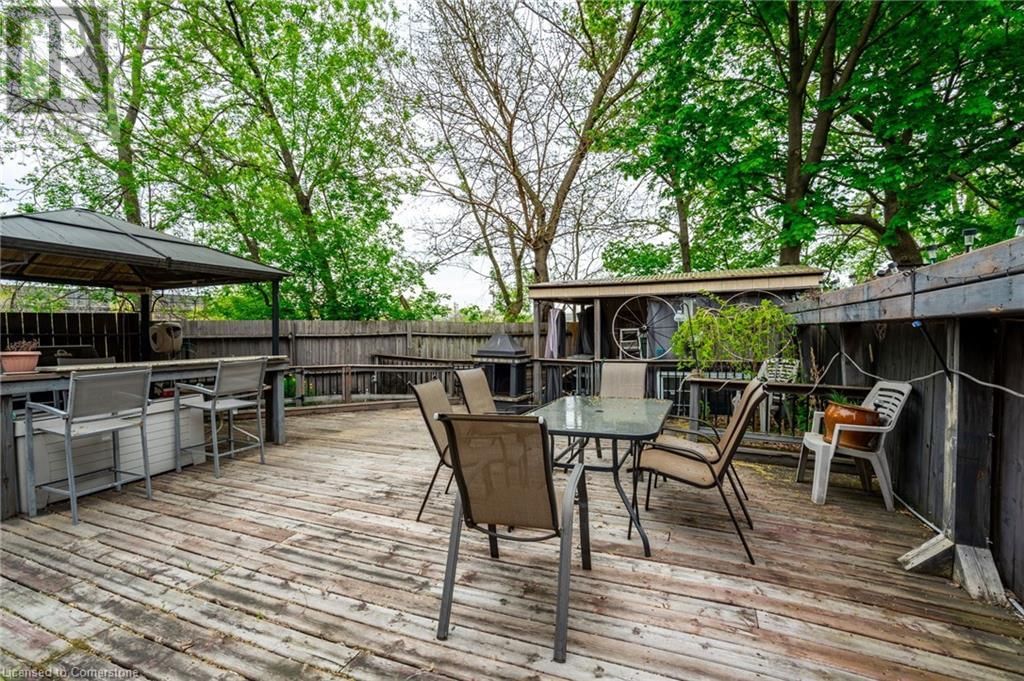 12 ROSSMORE AVENUE Image 38