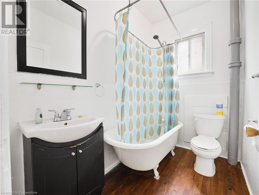 42 ELLIS AVENUE Image 22