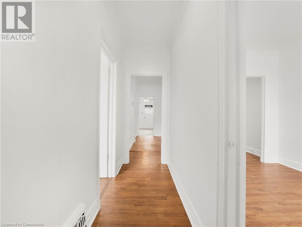 42 ELLIS AVENUE Image 3