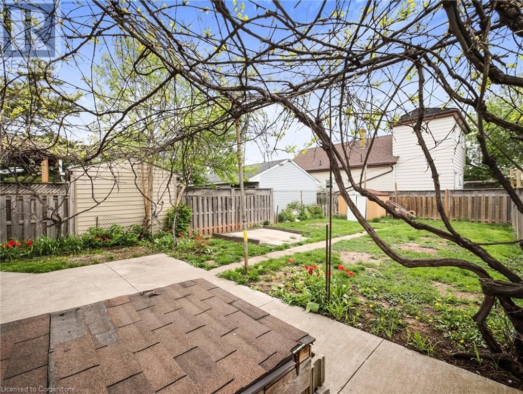 42 ELLIS AVENUE Image 30