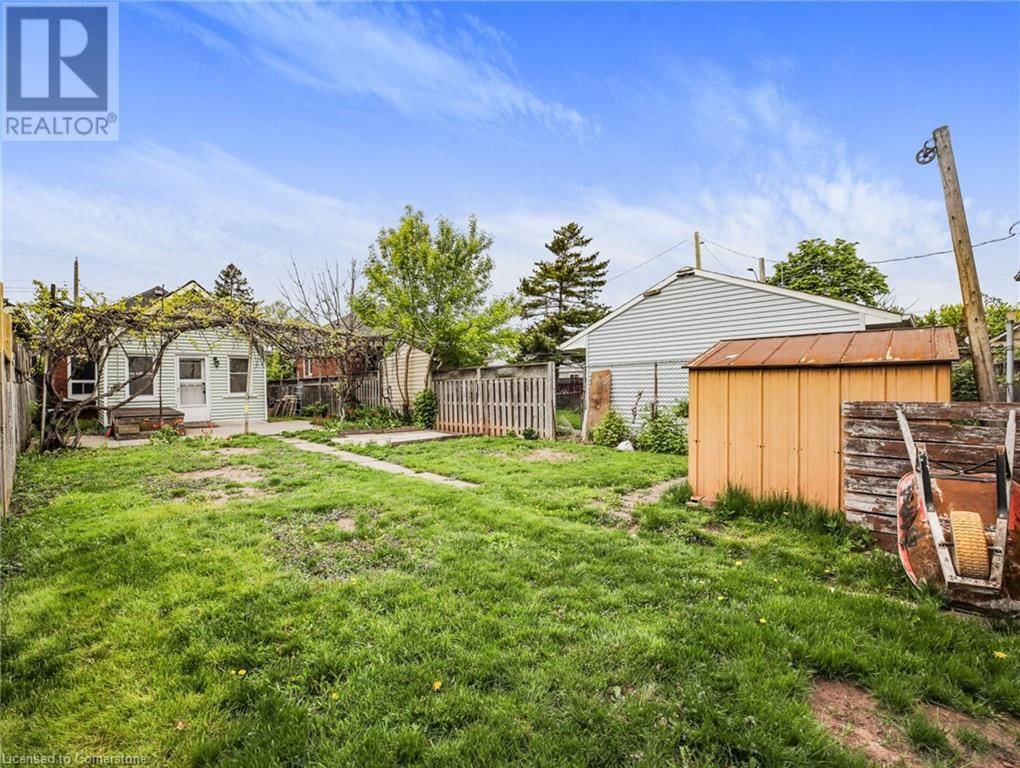 42 ELLIS AVENUE Image 33