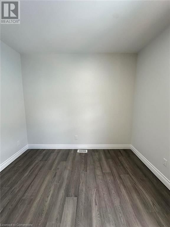 A - 920 CONCESSION STREET Image 10