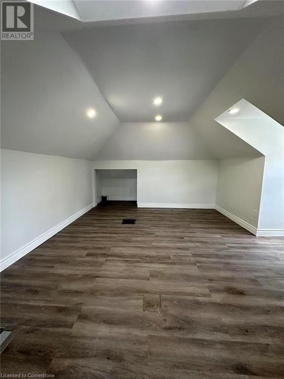 A - 920 CONCESSION STREET Image 16