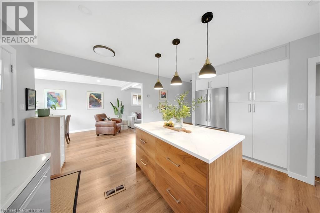 211 CONNAUGHT STREET Image 10