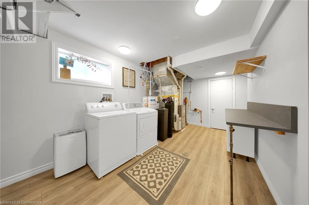 211 CONNAUGHT STREET Image 17