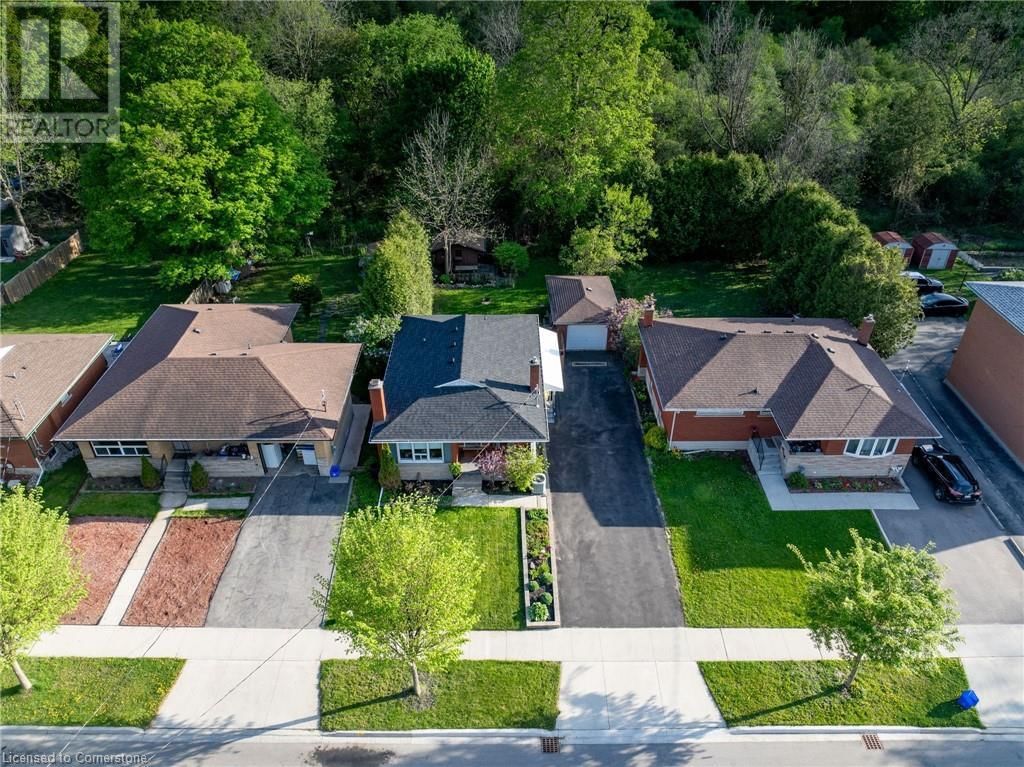 211 CONNAUGHT STREET Image 2