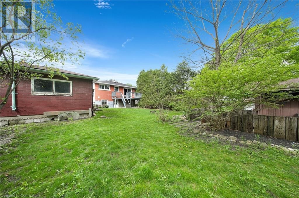 211 CONNAUGHT STREET Image 31