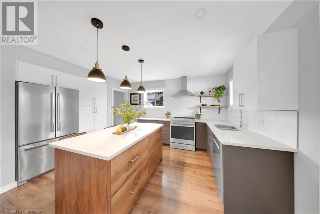 211 CONNAUGHT STREET Image 7