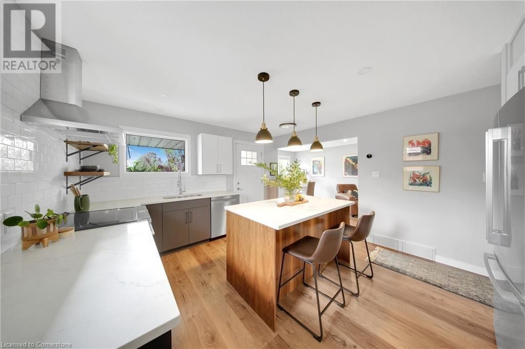 211 CONNAUGHT STREET Image 9