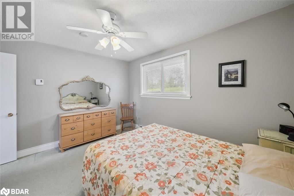 381 COUNTRY CLUB CIRCLE Image 12
