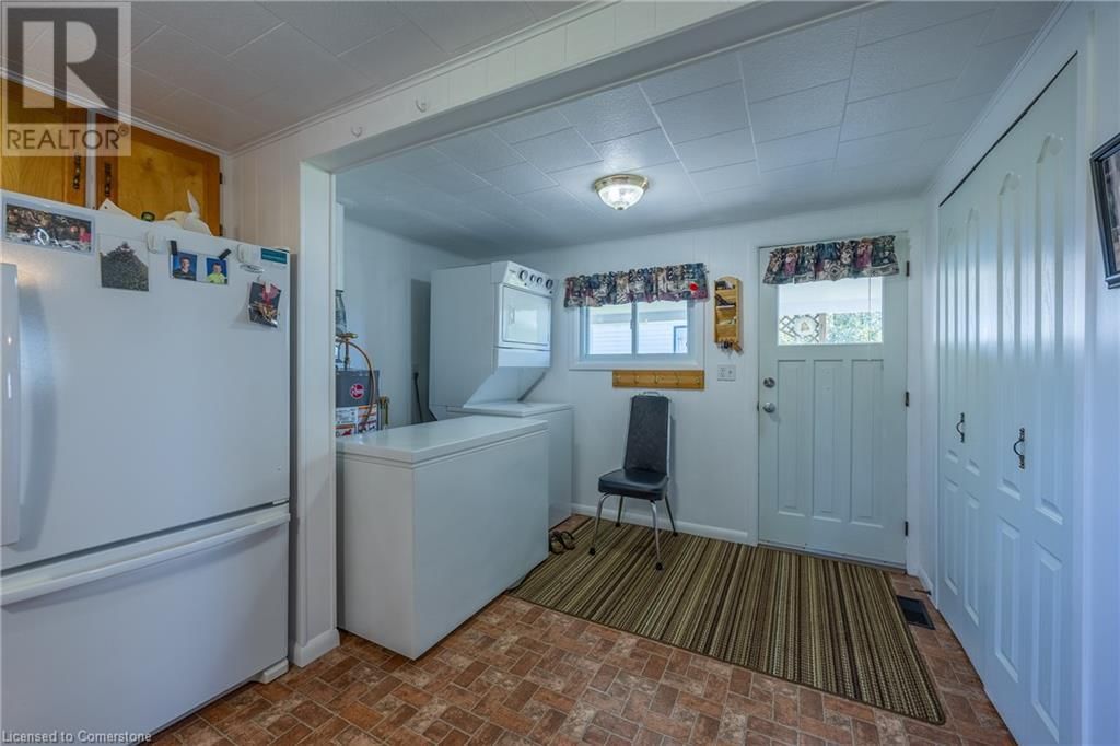 4189 LAKESHORE ROAD Image 5