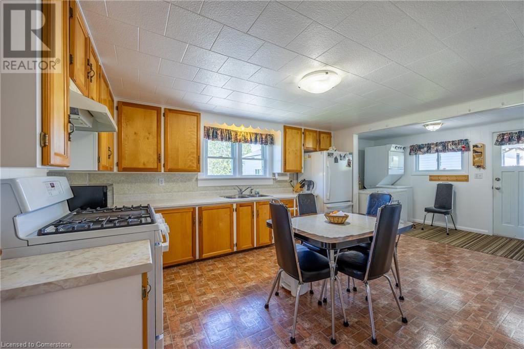 4189 LAKESHORE ROAD Image 8