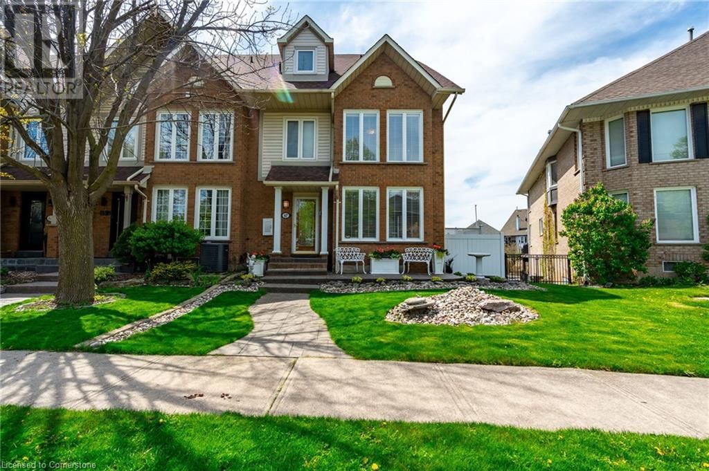 67 SUNVALE PLACE Image 1