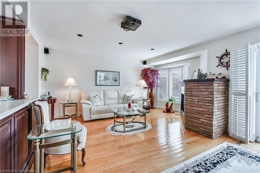 67 SUNVALE PLACE Image 5