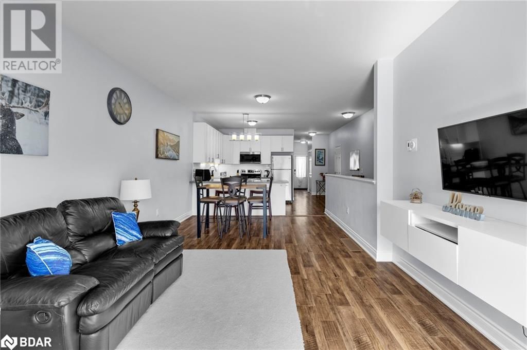 60 LILY DRIVE Image 12
