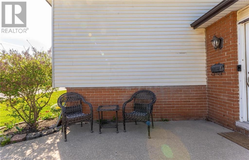 1 - 185 BELLINGHAM DRIVE Image 3