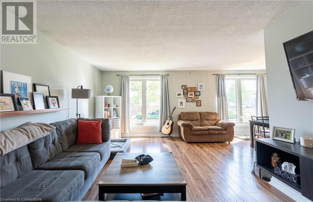 1 - 185 BELLINGHAM DRIVE Image 8