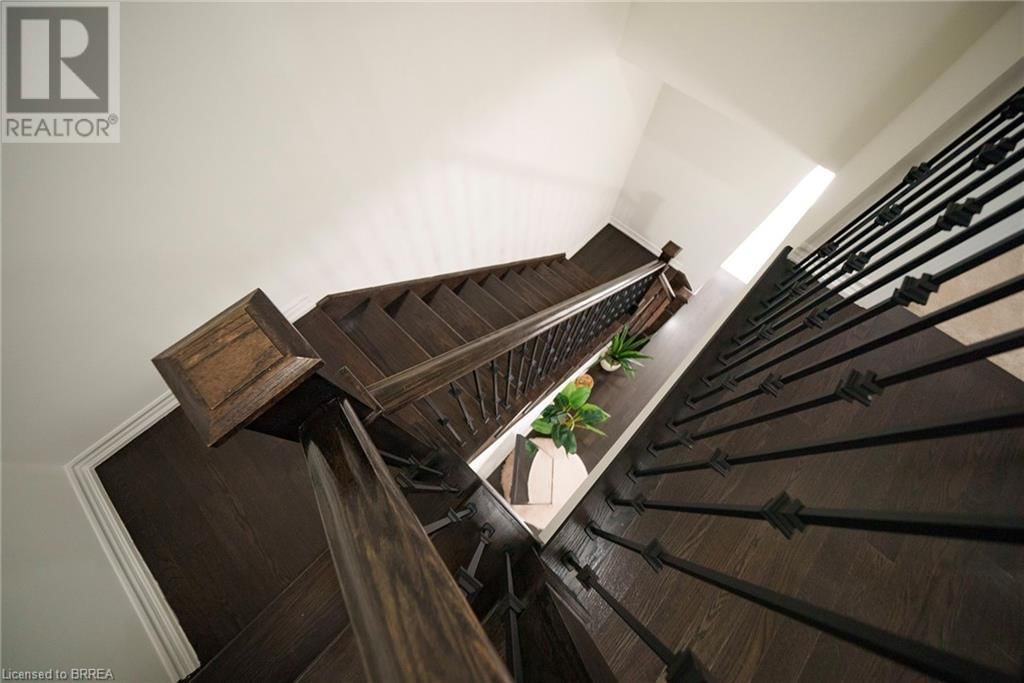 4 SLEETH STREET Image 15