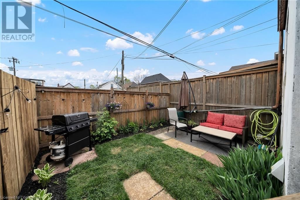 92 GLENDALE AVENUE NORTH Image 19