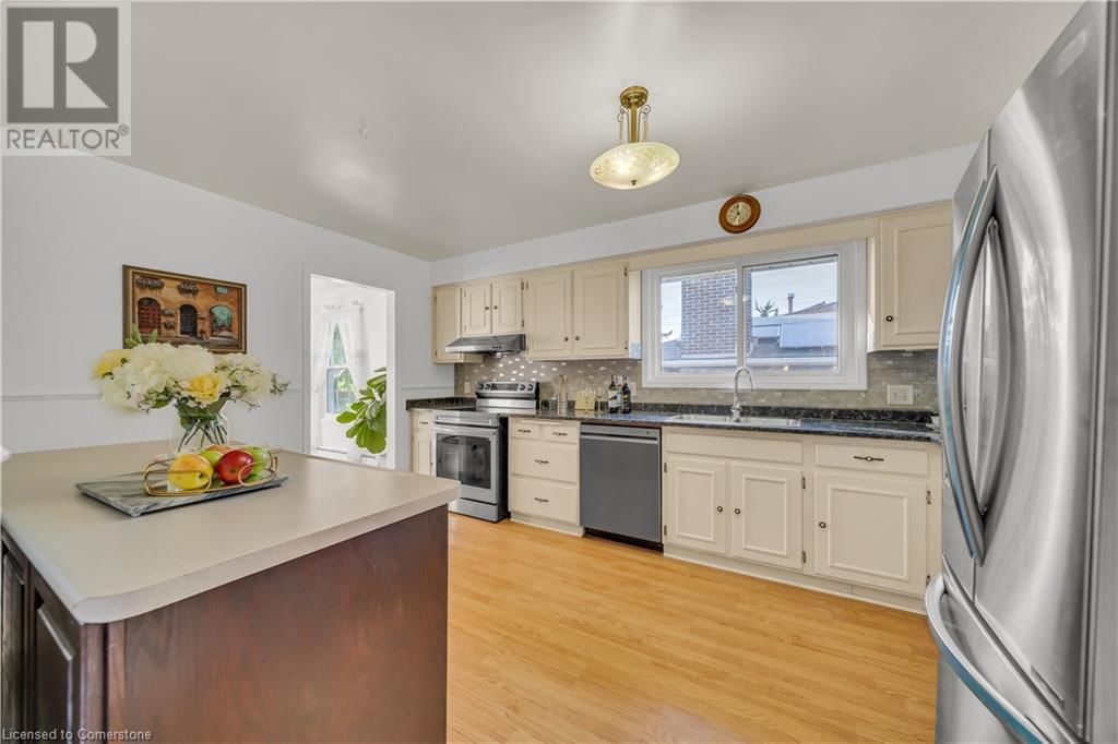 18 OLD FARM ROAD Image 22
