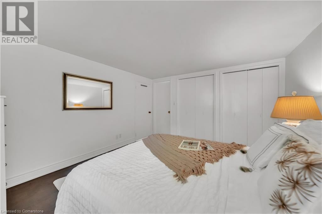 18 OLD FARM ROAD Image 39