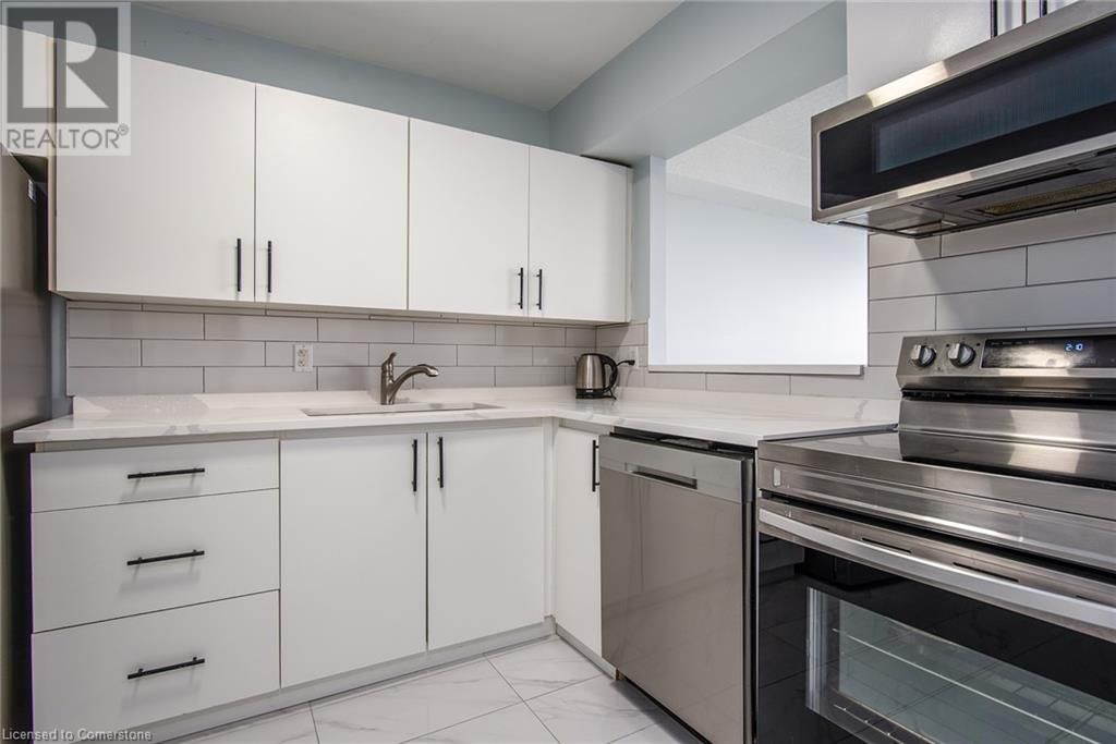 611 - 18 HOLBORN COURT Image 19