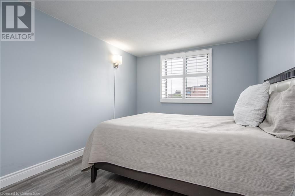 611 - 18 HOLBORN COURT Image 24
