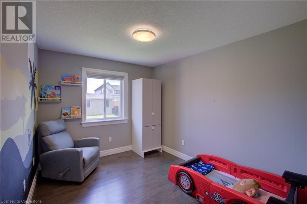 37 LORNE STREET WEST Image 12