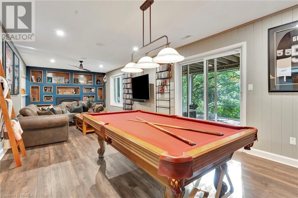 23 SCARFE GARDENS Image 22