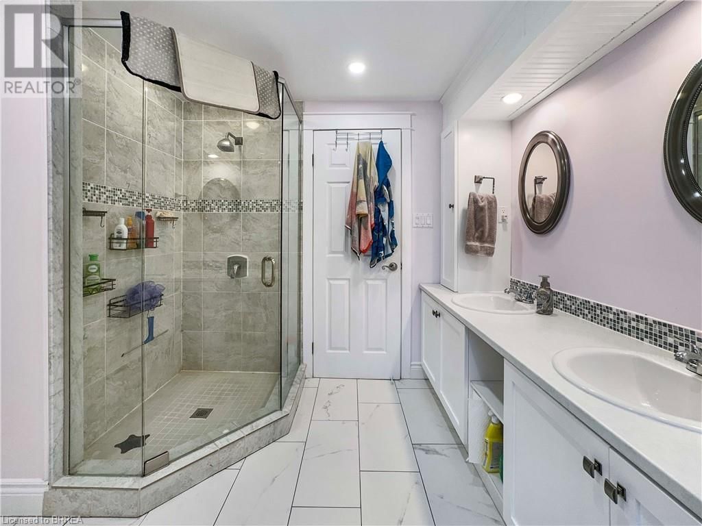 284 GRAND RIDGE DRIVE Image 26