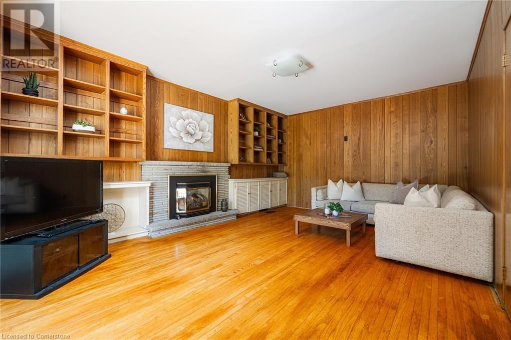 69 PETTIT DRIVE Image 12